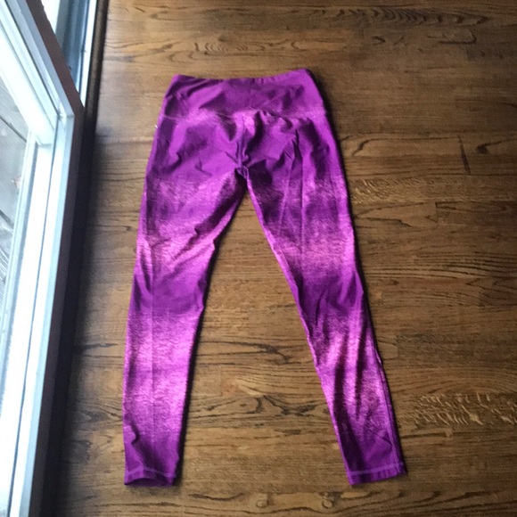 Under Armor Exercise Leggings - Picture 4 of 4
